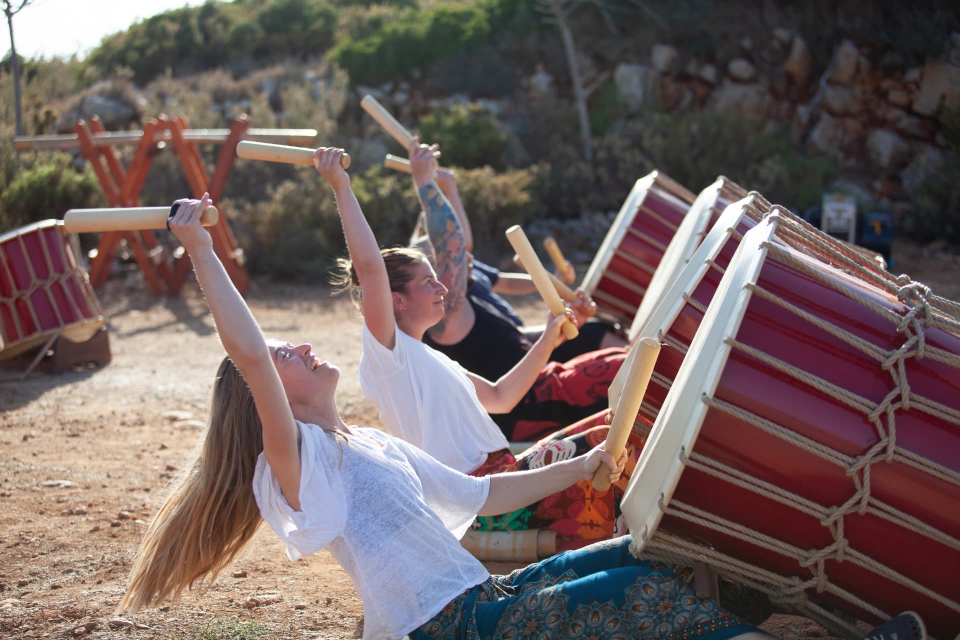 Taiko instruments and players in the Valencia mountains 6